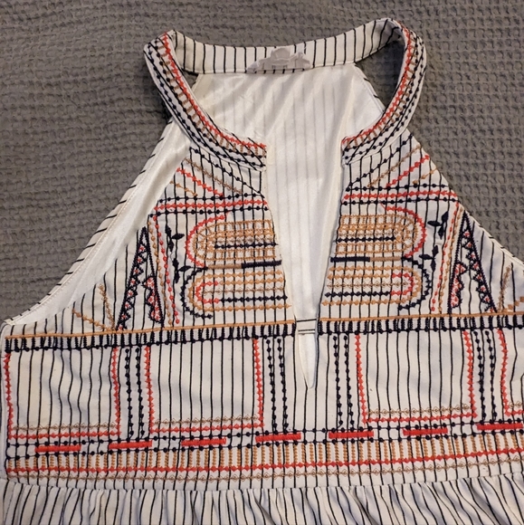 THML Shift Dress - Picture 4 of 6